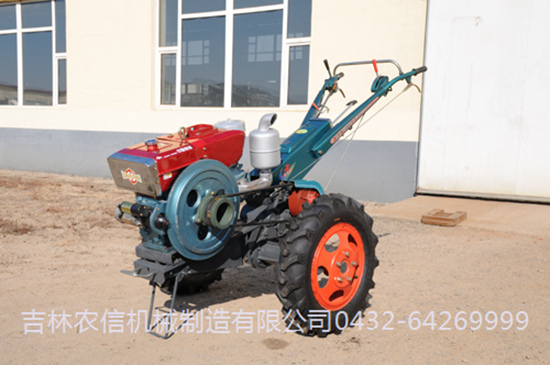 NX181型(xing)四驅手扶(fú)拖拉機