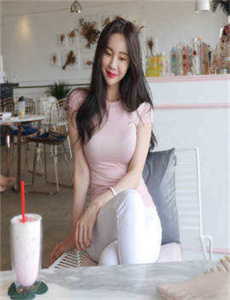 《高潮肉欲少妇A片在线看-俏美时代》