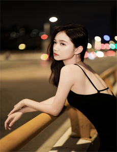 《国精产品48X国精产品-世界最胖的女人》